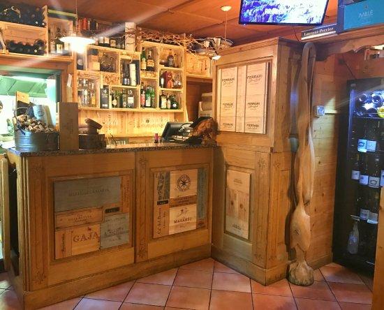 Hostaria Ai 3 Magnoni